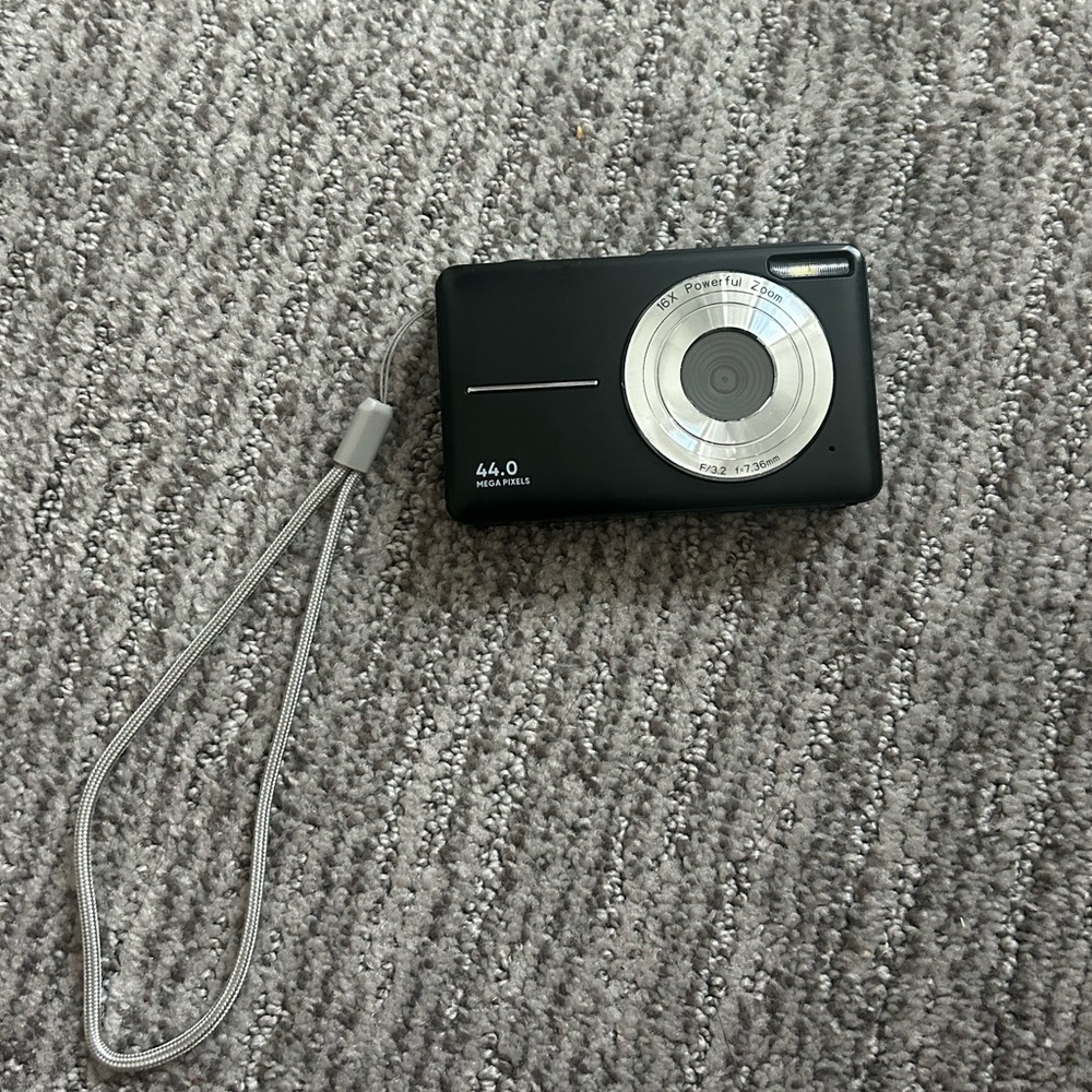 Digital camera